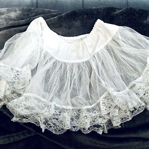 Size small medium crinoline
